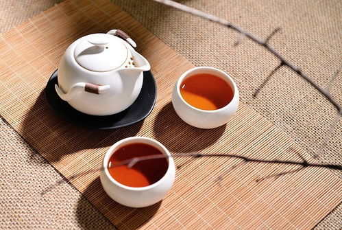 普洱茶识丨品茶,学会 茶颜观色